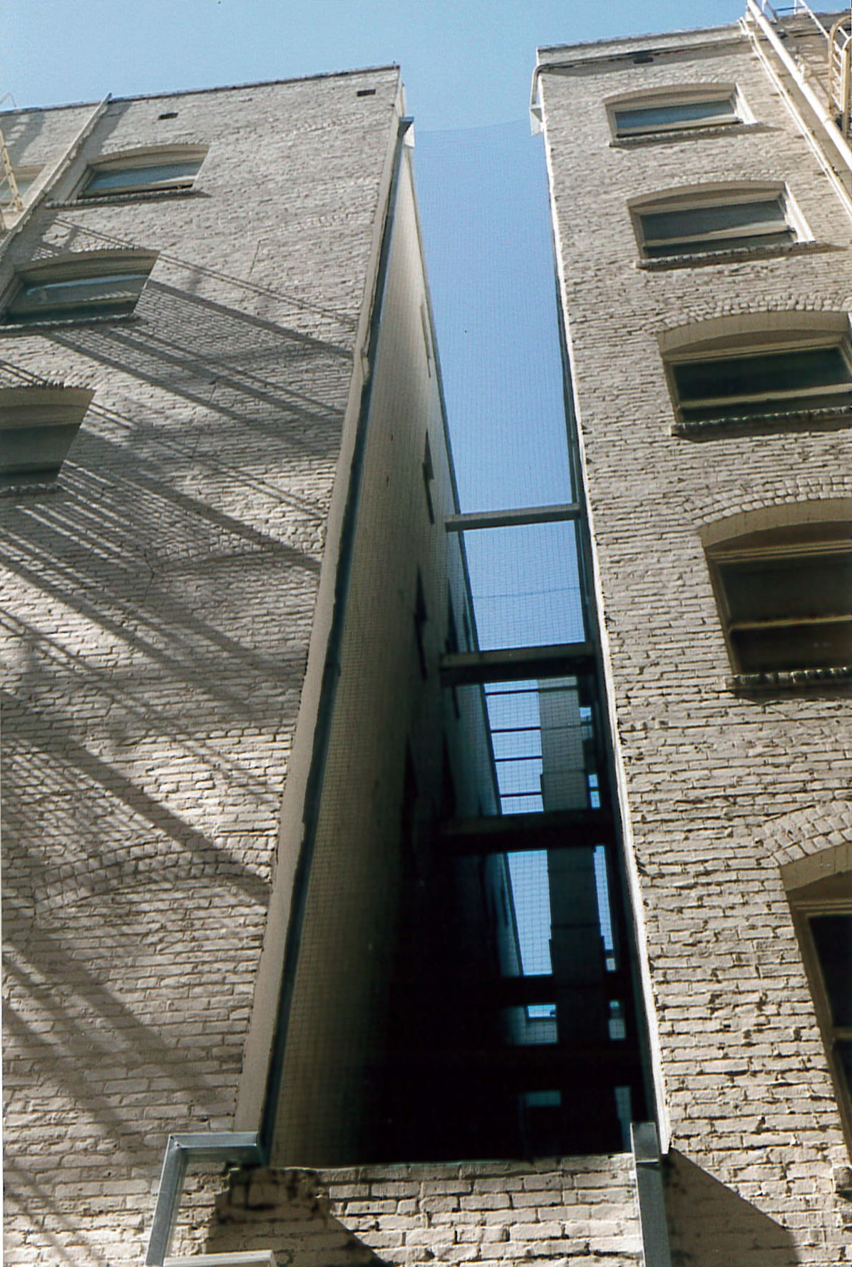 Lightwell, structural reinforcement in north facade
